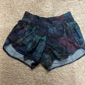 Lululemon shorts sz 8